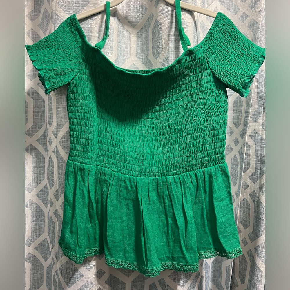 By & By off shoulder boho style short sleeve top